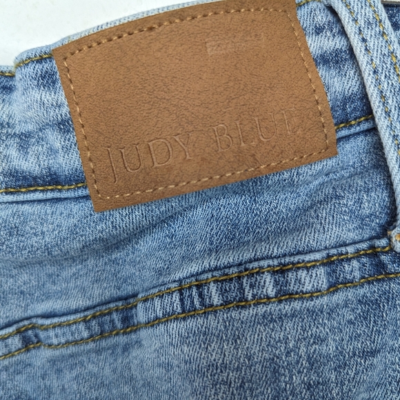 Judy Blue Boyfriend Distressed size 20W - Picture 9 of 9